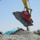 バケットクラッシャーGB70H-14051716