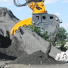 ツカミーノバケットフォーク写真